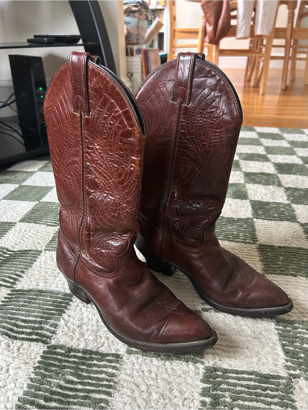 Classic Women's Brown Leather Cowboy Boots